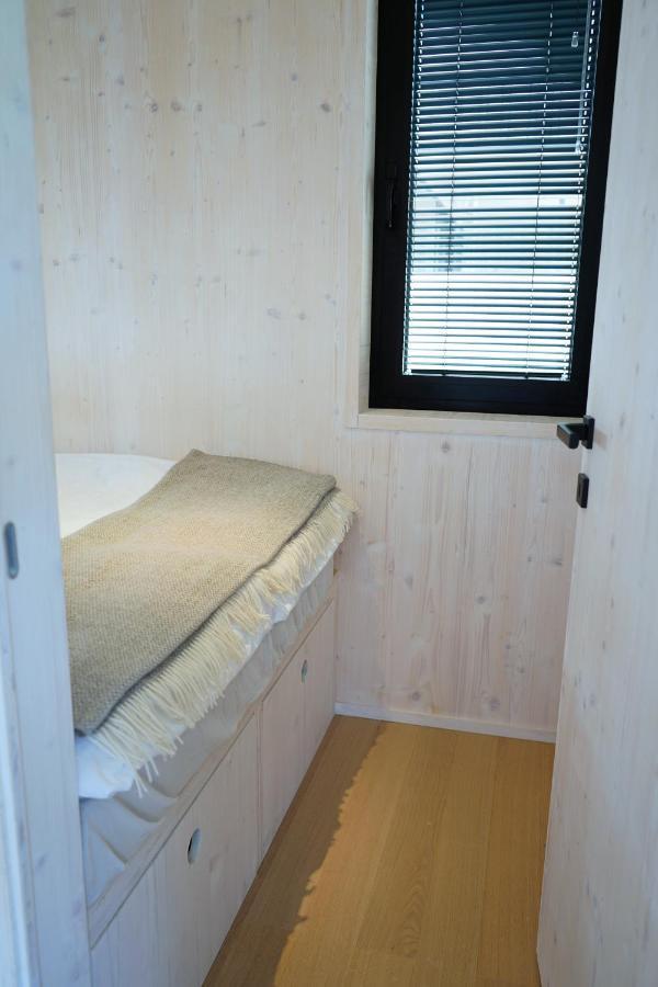 Boutique Style Eco-Beachhouse, Private Jacuzzi Privlaka (Zadar) Exterior foto