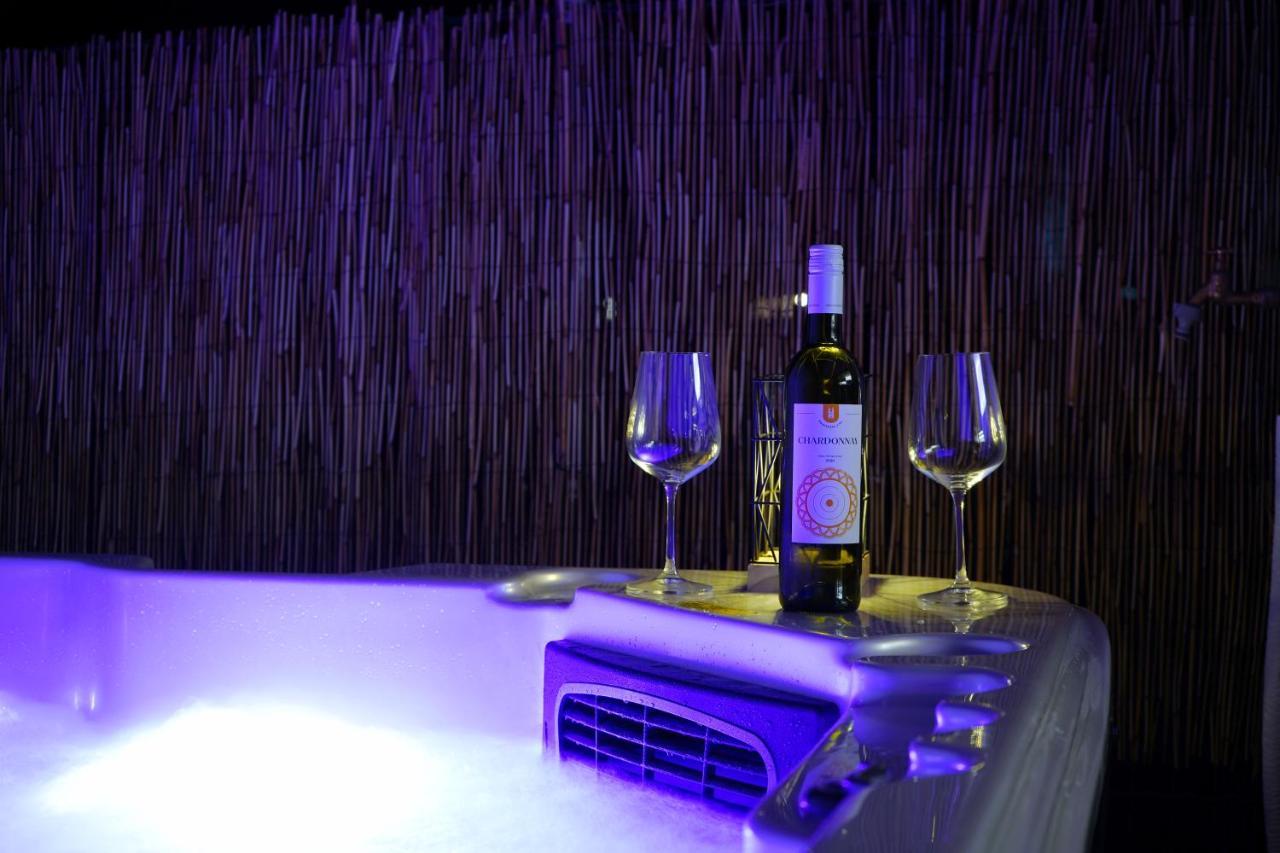 Boutique Style Eco-Beachhouse, Private Jacuzzi Privlaka (Zadar) Exterior foto